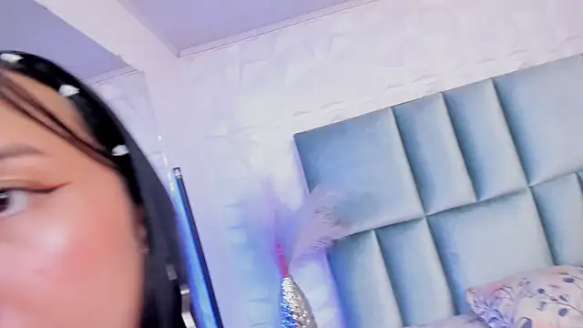 Snapshot of EmmyCastillo chatting on July 28, 2026, 12:48 pm EmmyCastillo online show from July 28, 2026, 12:48 pm