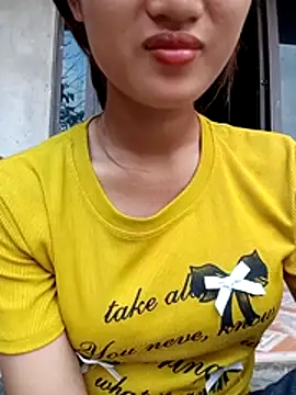 Snapshot of Rosie_LoveUU chatting on May 20, 2026, 10:43 am Rosie LoveUU online show from May 20, 2026, 10:43 am