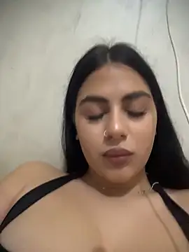 Snapshot of LilyLovell chatting on May 24, 2026, 6:02 pm LilyLovell online show from May 24, 2026, 6:02 pm