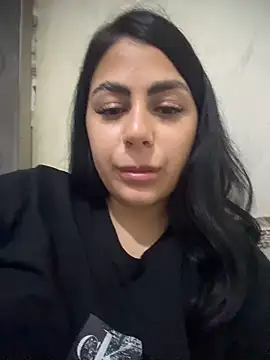 Snapshot of LilyLovell chatting on June 3, 2026, 9:42 pm LilyLovell online show from June 3, 2026, 9:42 pm