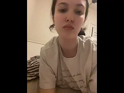 Snapshot of d0p34ng3l chatting on May 6, 2026, 6:46 pm d0p34ng3l online show from May 6, 2026, 6:46 pm