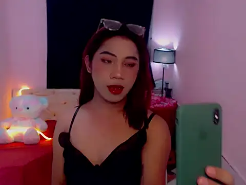URsexyLylia online show from June 16, 2026, 5:37 pm
