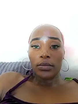 Snapshot of _lesley_Debbie09 chatting on June 6, 2026, 10:14 pm lesley Debbie09 online show from June 6, 2026, 10:14 pm