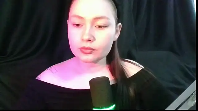 Snapshot of Tendre_Amelia chatting on May 18, 2026, 5:24 am Tendre Amelia online show from May 18, 2026, 5:24 am