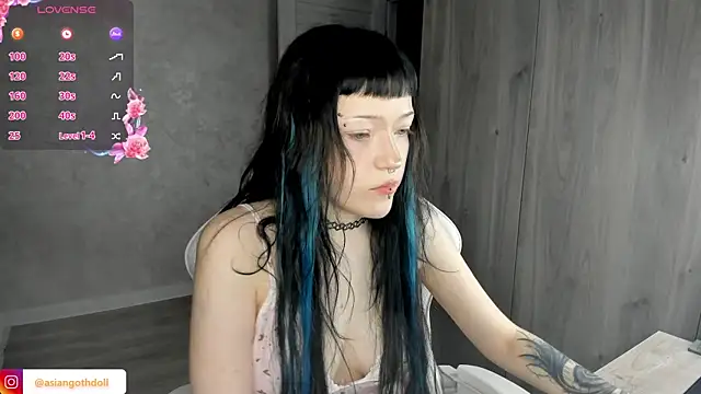 Snapshot of urmelodyy chatting on July 9, 2026, 9:08 pm urmelodyy online show from July 9, 2026, 9:08 pm