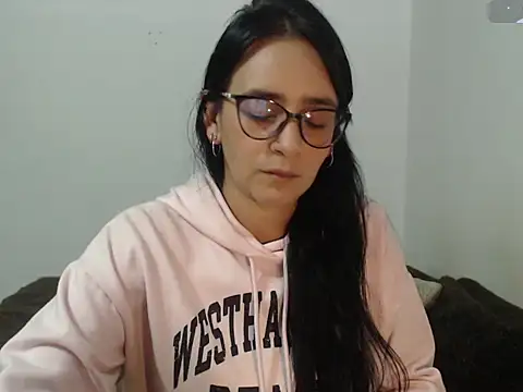 Snapshot of ASHLEYLOVE11 chatting on July 22, 2026, 1:25 pm ASHLEYLOVE11 online show from July 22, 2026, 1:25 pm