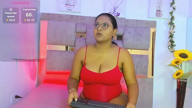 Playful Violet online show from May 28, 2026, 1:30 pm