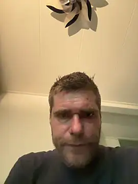 Snapshot of basje344 chatting on July 7, 2026, 12:13 am basje344 online show from July 7, 2026, 12:13 am