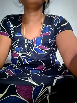Snapshot of Tamil_Hot_HoneyBee chatting on June 29, 2026, 10:48 am Tamil Hot HoneyBee online show from June 29, 2026, 10:48 am