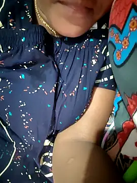 Snapshot of Tamil_Hot_HoneyBee chatting on July 9, 2026, 1:59 pm Tamil Hot HoneyBee online show from July 9, 2026, 1:59 pm