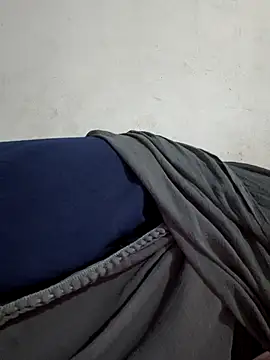 Snapshot of Tamil_Hot_HoneyBee chatting on July 17, 2026, 5:40 pm Tamil Hot HoneyBee online show from July 17, 2026, 5:40 pm