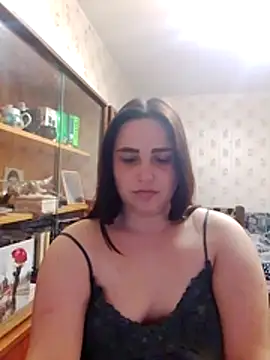 SanemCrems online show from May 18, 2026, 2:29 am