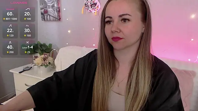 Snapshot of MeryCheris chatting on May 14, 2026, 12:34 pm MeryCheris online show from May 14, 2026, 12:34 pm