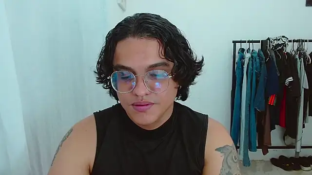Snapshot of Diane_exotic chatting on June 9, 2026, 12:00 am Diane exotic online show from June 9, 2026, 12:00 am