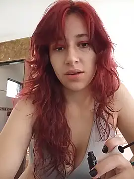 Escarleth 69 online show from May 18, 2026, 5:41 pm