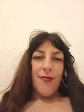 Snapshot of Valeriadolce chatting on May 16, 2026, 12:40 am Valeriadolce online show from May 16, 2026, 12:40 am