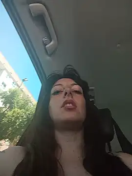 Snapshot of Valeriadolce chatting on May 26, 2026, 12:01 pm Valeriadolce online show from May 26, 2026, 12:01 pm