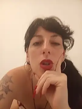 Snapshot of Valeriadolce chatting on June 8, 2026, 3:45 pm Valeriadolce online show from June 8, 2026, 3:45 pm