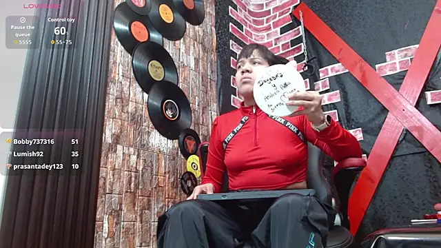 Snapshot of Dominatriz_Arlette chatting on June 26, 2026, 6:23 pm Dominatriz Arlette online show from June 26, 2026, 6:23 pm