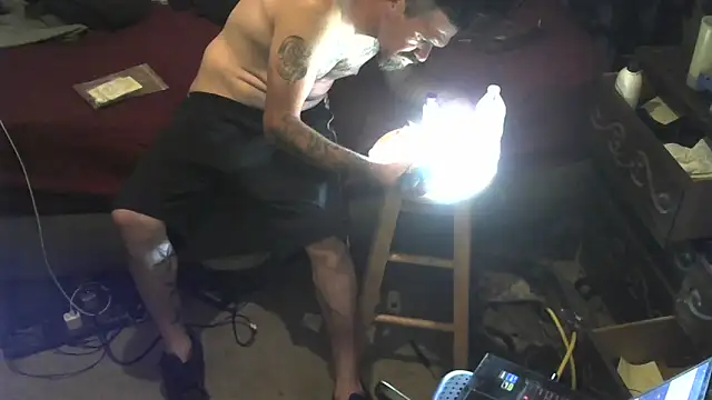 Johnny1991Blunt online show from May 19, 2026, 3:18 pm