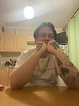 Hannma48 online show from April 25, 2026, 8:39 pm