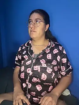 Gabbyy-gabbyy- online show from May 5, 2026, 9:45 pm