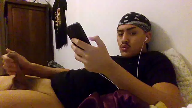 Snapshot of Mrbrighton20 chatting on April 26, 2026, 8:06 pm Mrbrighton20 online show from April 26, 2026, 8:06 pm