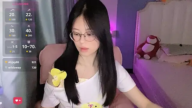 Snapshot of Luna-666 chatting on June 28, 2026, 7:31 pm Luna-666 online show from June 28, 2026, 7:31 pm
