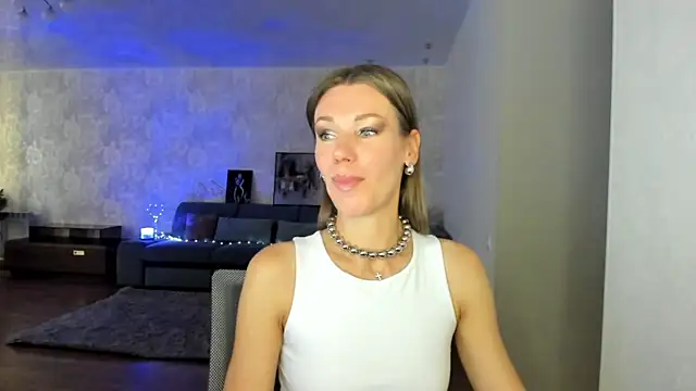 Snapshot of miababemi09 chatting on July 6, 2026, 4:31 am miababemi09 online show from July 6, 2026, 4:31 am