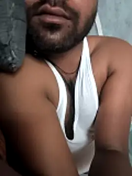 Snapshot of akhi_9899 chatting on May 11, 2026, 5:46 am akhi 9899 online show from May 11, 2026, 5:46 am