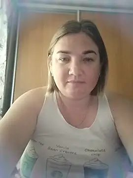 MiyaOlliver online show from July 6, 2026, 10:23 am