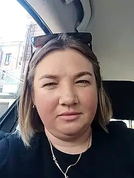 MiyaOlliver online show from August 1, 2026, 7:51 am