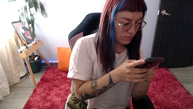 Snapshot of Nyxie8 chatting on May 18, 2026, 2:12 pm Nyxie8 online show from May 18, 2026, 2:12 pm