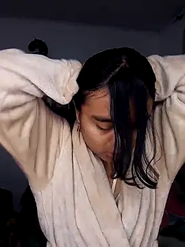 Snapshot of VaneMoon chatting on June 2, 2026, 10:28 am VaneMoon online show from June 2, 2026, 10:28 am