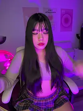 iEmily  online show from June 11, 2026, 2:44 am