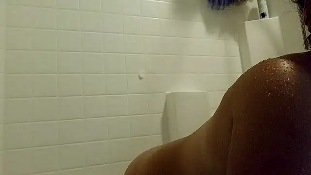 Snapshot of Vanessa_Valentine chatting on May 28, 2026, 2:36 pm Vanessa Valentine online show from May 28, 2026, 2:36 pm