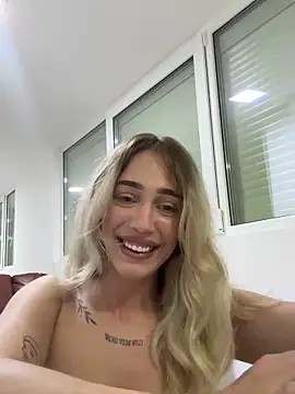 Snapshot of ZenyShy chatting on May 19, 2026, 1:56 am ZenyShy online show from May 19, 2026, 1:56 am