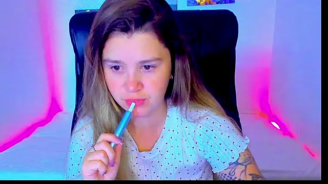 Snapshot of Natali_Secret chatting on August 4, 2026, 9:56 am Natali Secret online show from August 4, 2026, 9:56 am