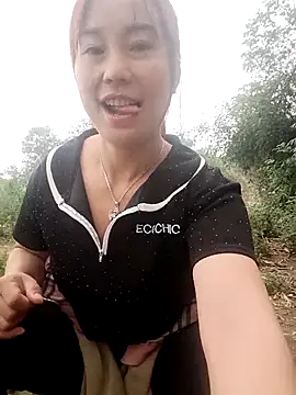 Lunababy3 online show from April 27, 2026, 2:31 am