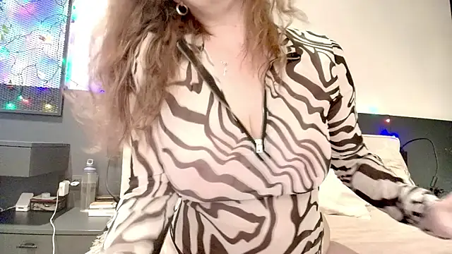 Snapshot of Peachy_ chatting on April 27, 2026, 4:38 pm Peachy online show from April 27, 2026, 4:38 pm