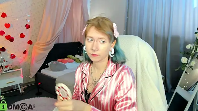 Elira Vane online show from June 3, 2026, 2:47 am