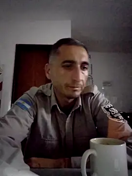 Snapshot of Alejandro83bsf chatting on June 7, 2026, 5:22 am Alejandro83bsf online show from June 7, 2026, 5:22 am