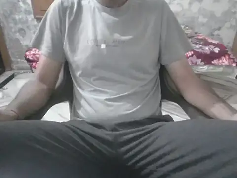 Lovetoearnsome online show from April 29, 2026, 1:43 am