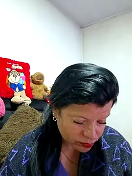 Snapshot of Samantha_Kieran chatting on June 4, 2026, 11:55 pm Samantha Kieran online show from June 4, 2026, 11:55 pm