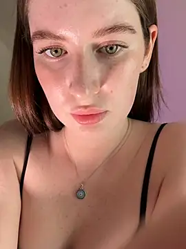 Snapshot of Lili_of_sin chatting on May 22, 2026, 9:59 am Lili of sin online show from May 22, 2026, 9:59 am