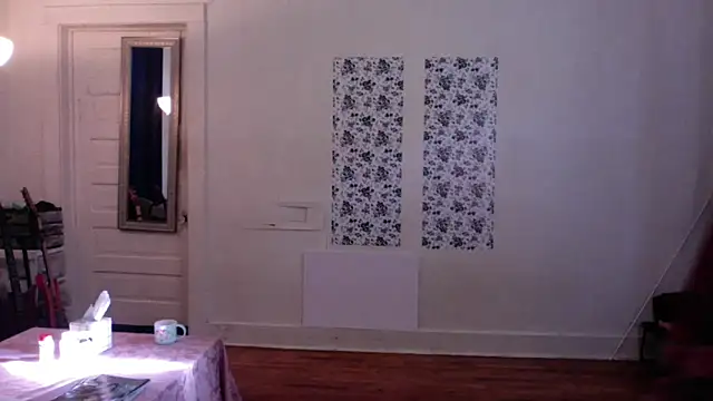AnnywnBelle online show from May 3, 2026, 10:05 pm