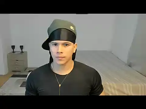 Snapshot of sant_wahlberg chatting on May 16, 2026, 11:46 pm sant wahlberg online show from May 16, 2026, 11:46 pm
