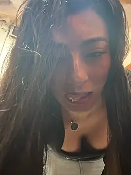 Snapshot of IsabellaMariet chatting on July 20, 2026, 2:30 pm IsabellaMariet online show from July 20, 2026, 2:30 pm