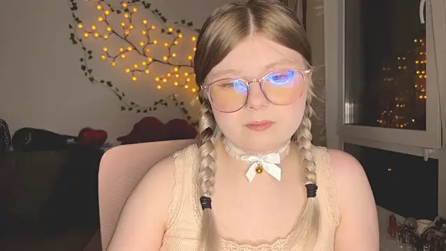 YukiBlush online show from June 22, 2026, 9:01 pm