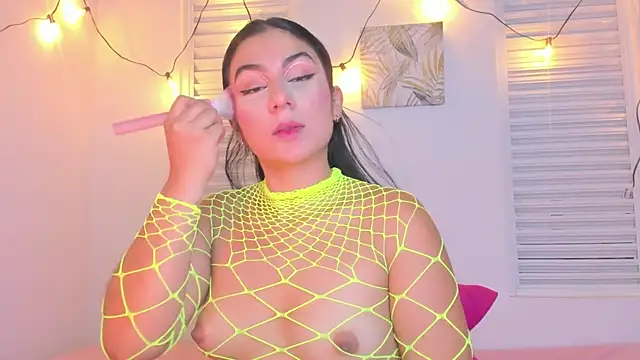 VictoriaaLopez online show from July 8, 2026, 7:07 pm